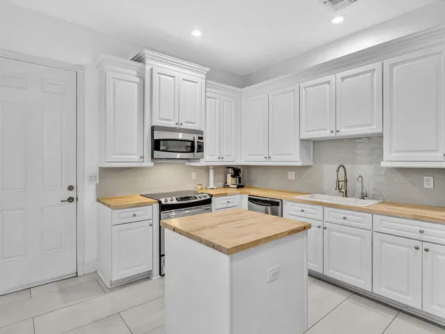  Residence photo 19