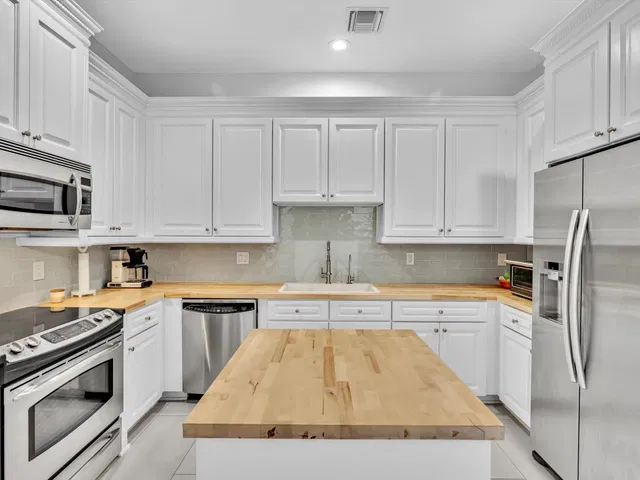  Residence photo 20