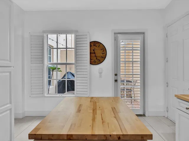  Residence photo 22