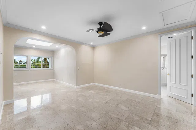 Residence photo 29