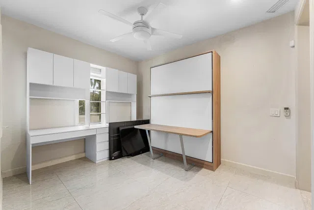 Residence photo 33