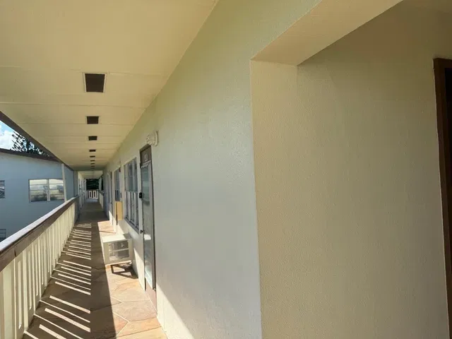Residence photo 12