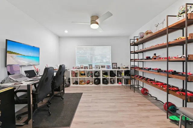  Residence photo 11
