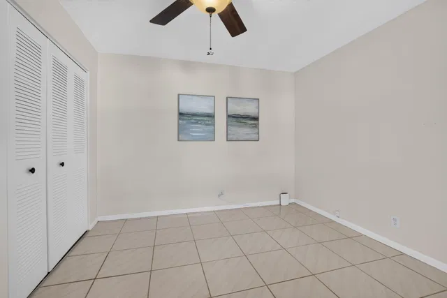  Residence photo 30