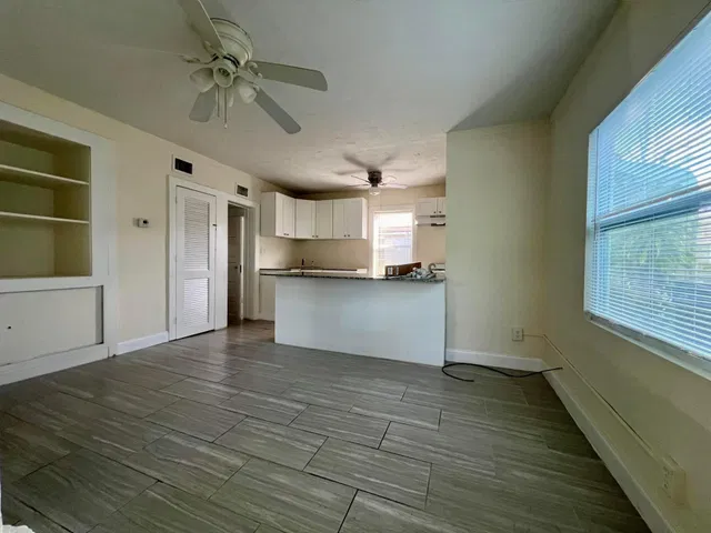 West Palm Beach Residence photo 12
