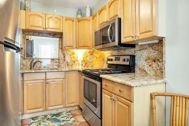In-Town Palm Beach Unit 1050 photo 5
