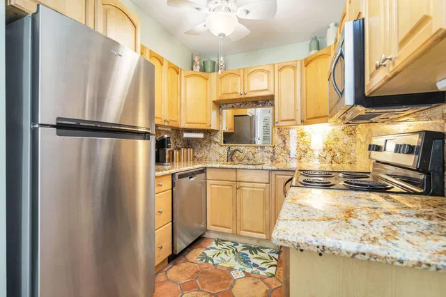In-Town Palm Beach Unit 1050 photo 6