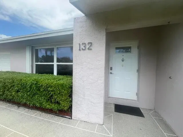 Residence photo 3