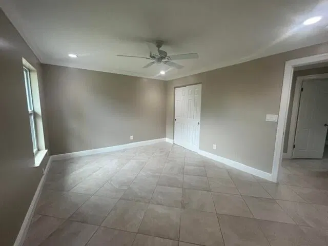 Residence photo 17