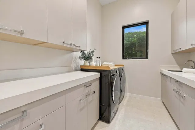 West Palm Beach Residence photo 9