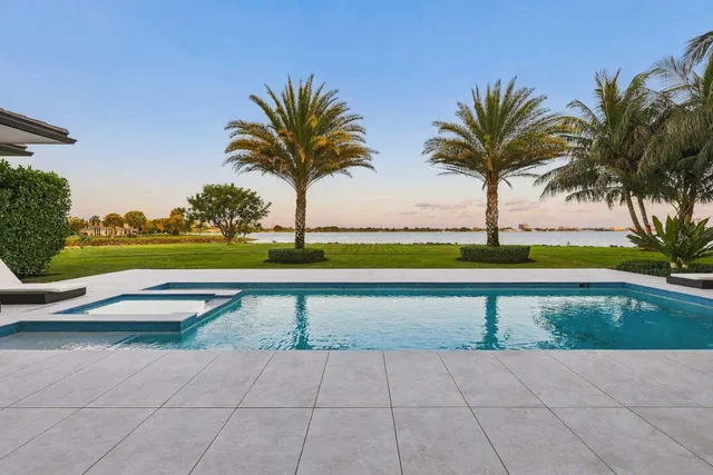 West Palm Beach Residence photo 10