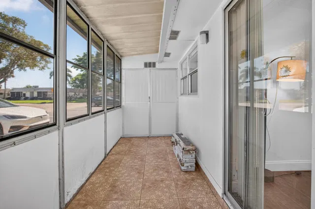  Residence photo 19