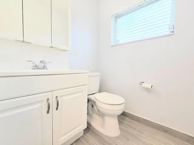  Unit A photo 24
