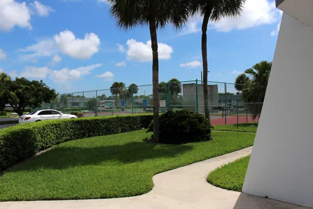  Unit 68 photo 23
