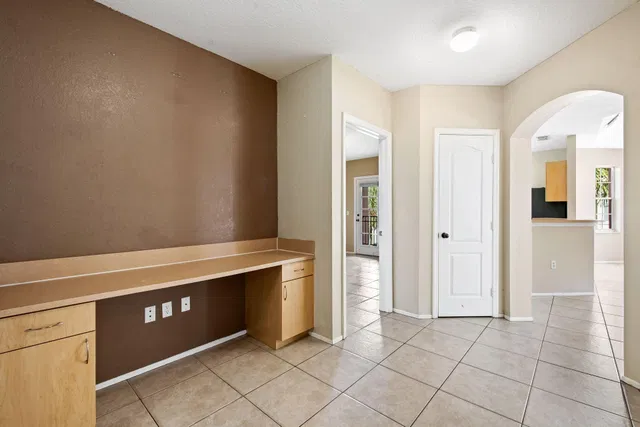Residence photo 16