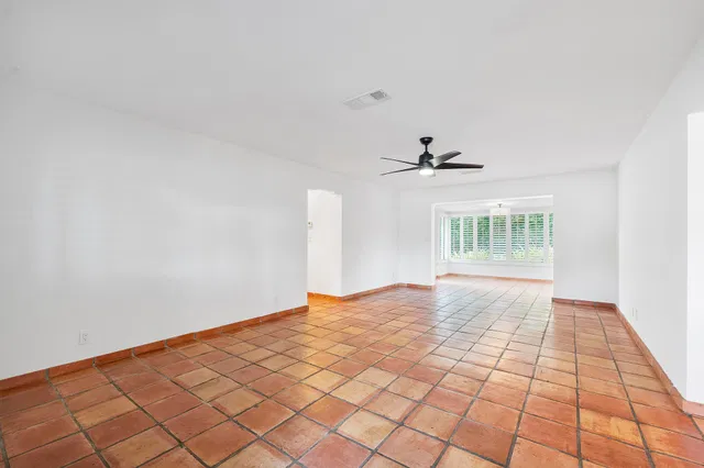 Residence photo 6