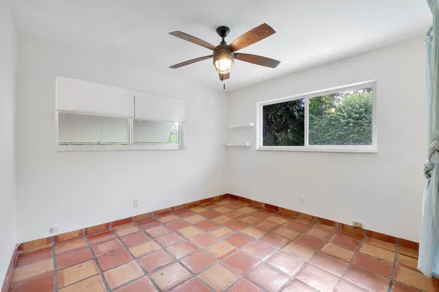 Residence photo 17