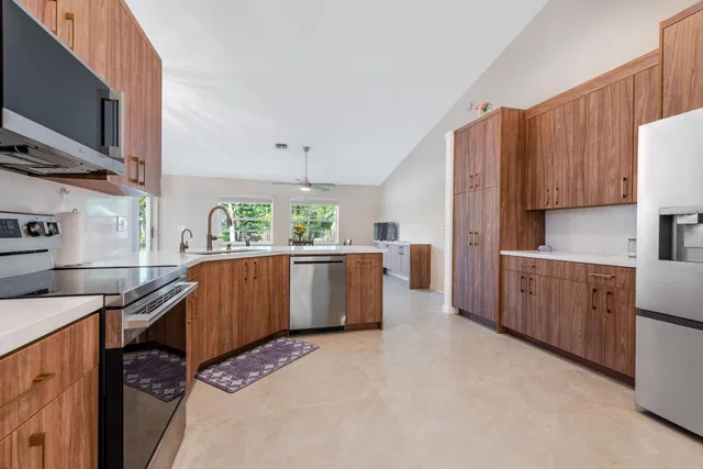  Residence photo 26