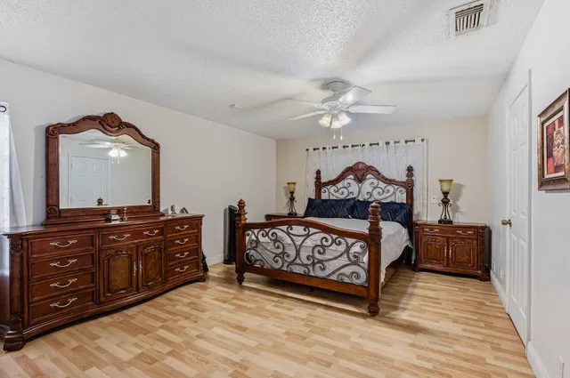 Residence photo 15