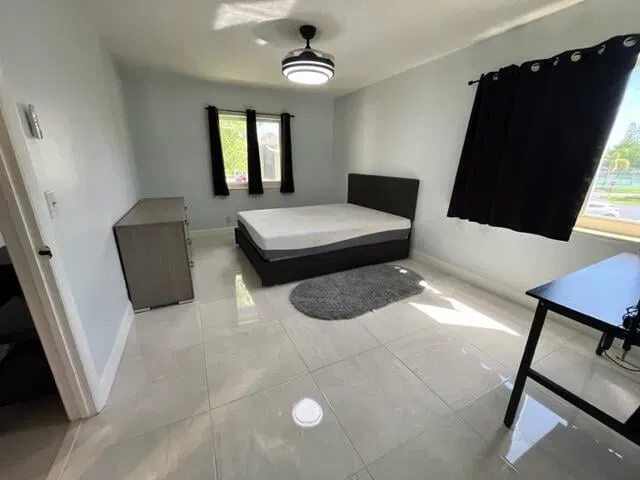Unit C-2 photo 10