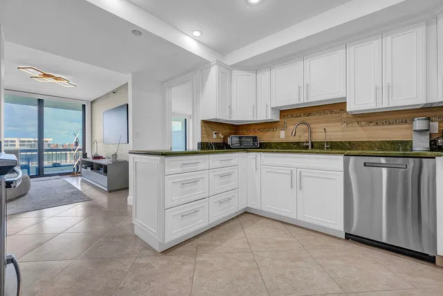 South Palm Beach Unit 602N photo 17