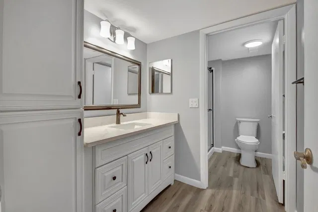 Unit 102 photo 18