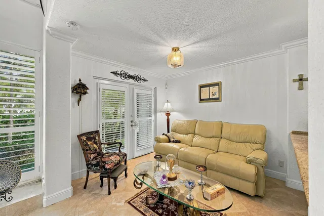  Residence photo 20