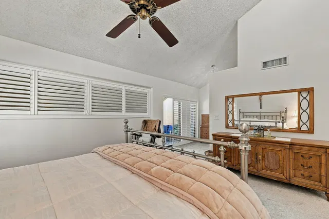  Residence photo 28