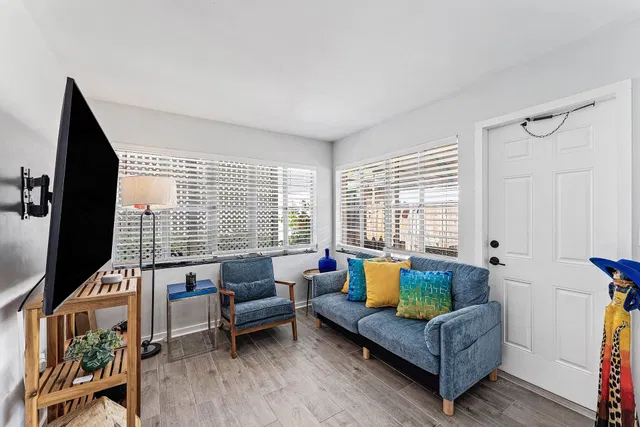 Residence photo 32