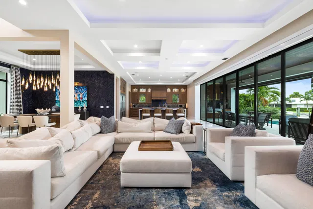 Palm Beach Isles Residence photo 5