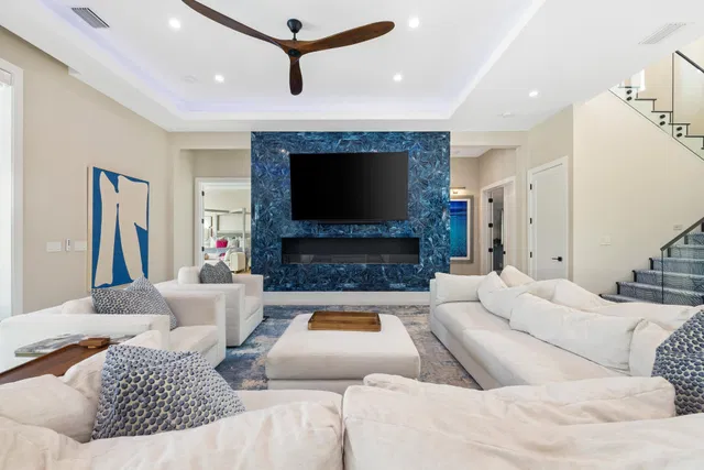 Palm Beach Isles Residence photo 8