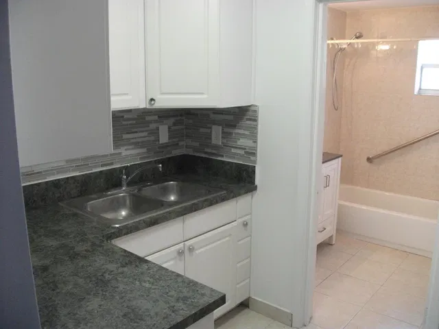 Residence photo 10
