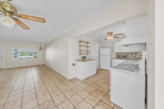 Residence photo 15