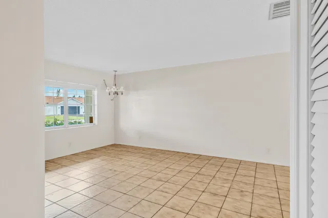 Residence photo 20