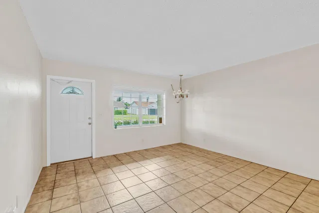 Residence photo 39