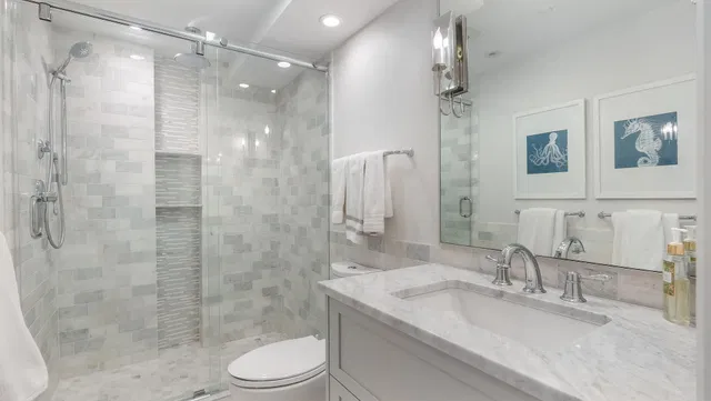 Unit 401 photo 21
