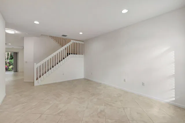 Residence photo 6