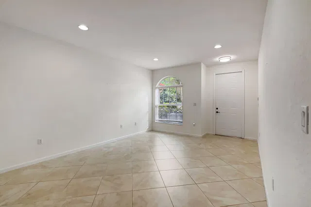 Residence photo 7