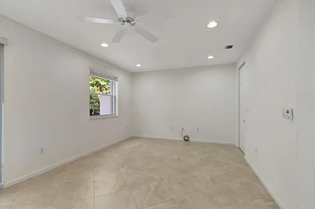 Residence photo 21
