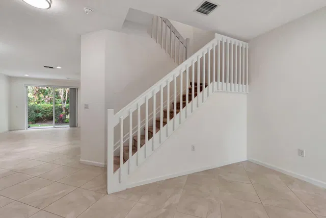 Residence photo 31