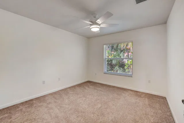 Residence photo 36