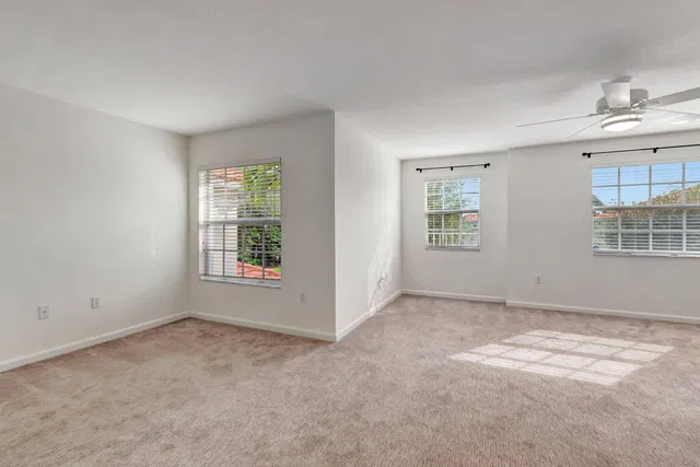 Residence photo 43