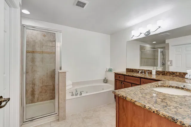 Residence photo 48