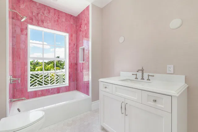SoSo West Palm Beach Residence photo 18