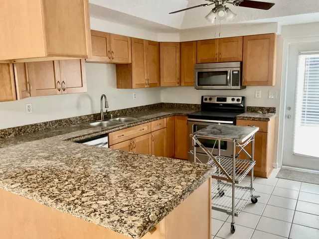 Flamingo Park Unit 1E photo 6