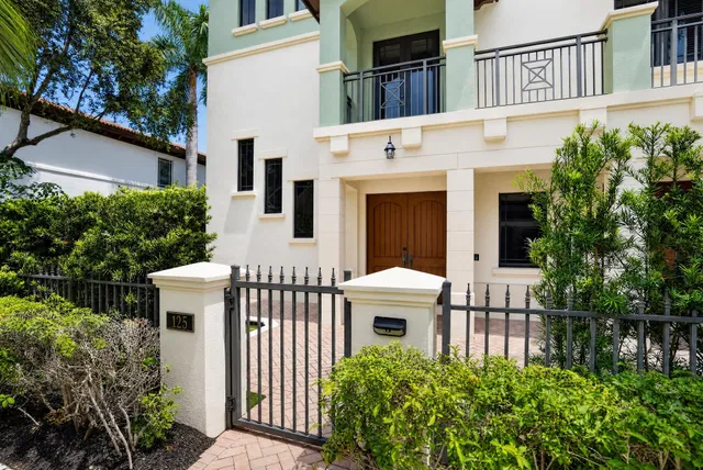 Residence photo 48