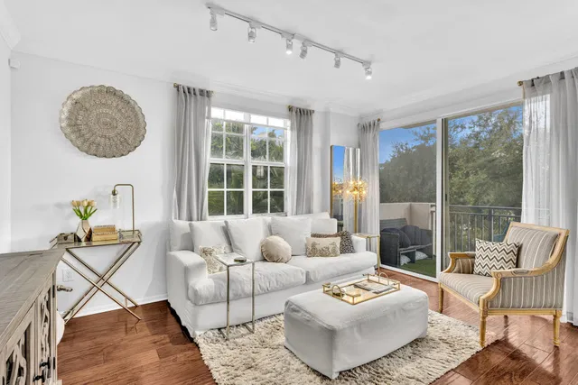The Montecito Unit 213 photo 3