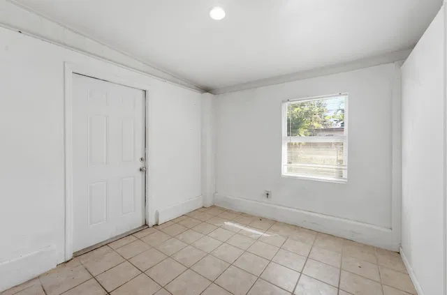 Residence photo 17