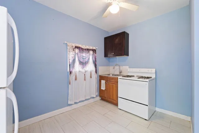 Residence photo 33
