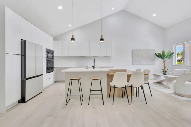 SoSo West Palm Beach Residence photo 8